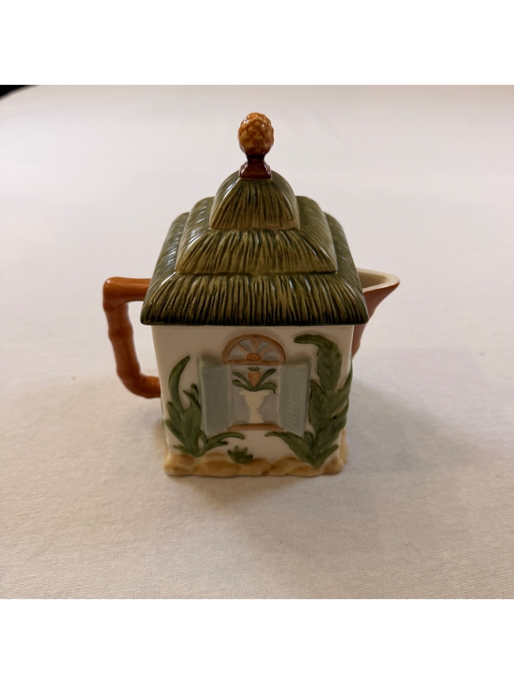 Lenox British Colonial Figural Creamer & Lid Chuck Fischer